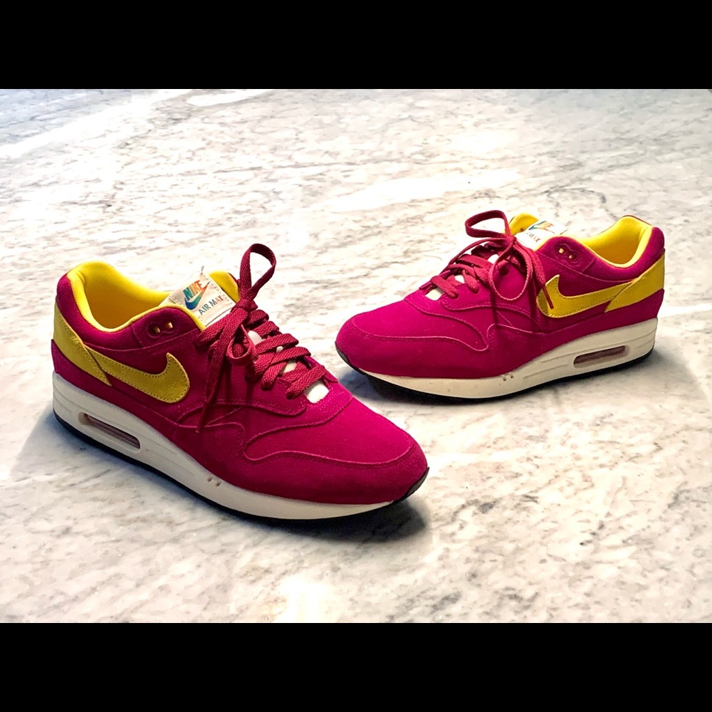 Nike Air Max 1 Dynamic Berry 11